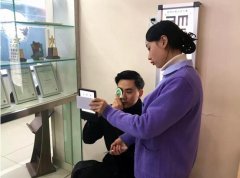 30岁小伙在成都爱尔做全飞秒,成功找回